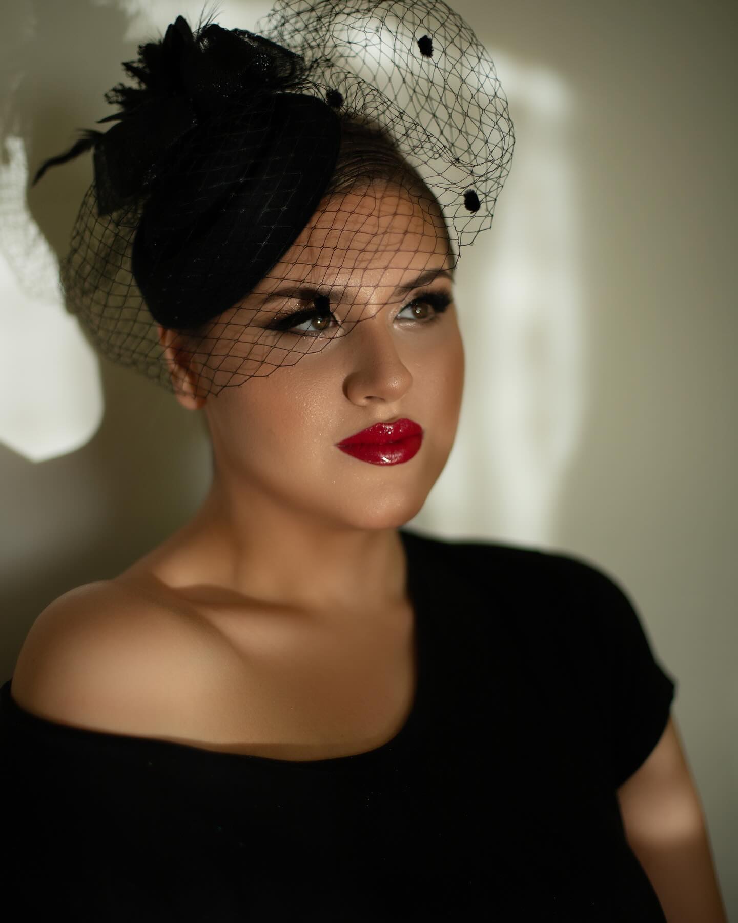 Editorial s velom