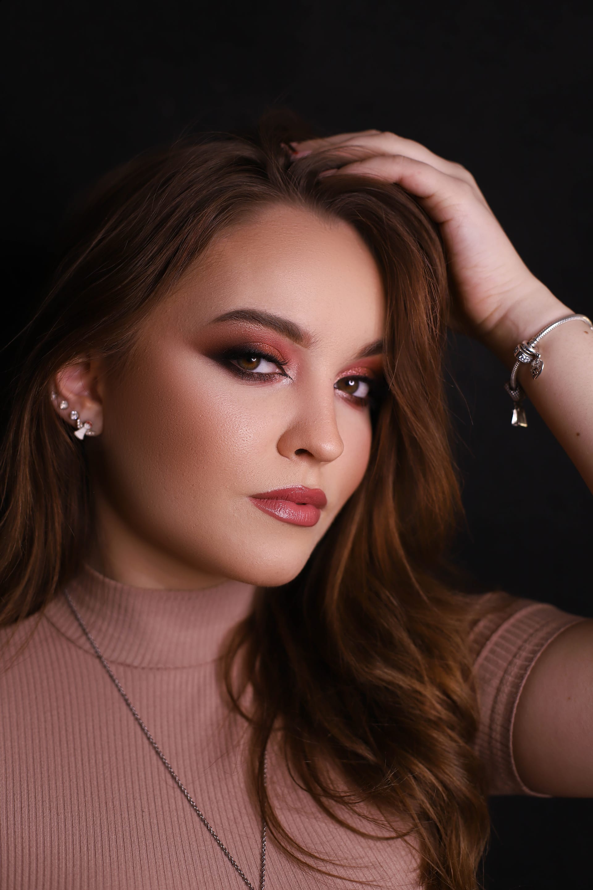 Natural light portret – minimal makeup