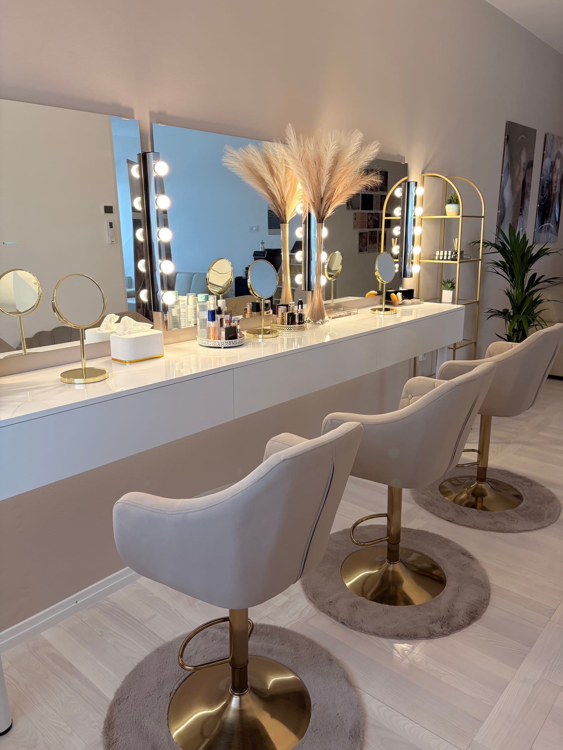 Novi studio – niz makeup mjesta