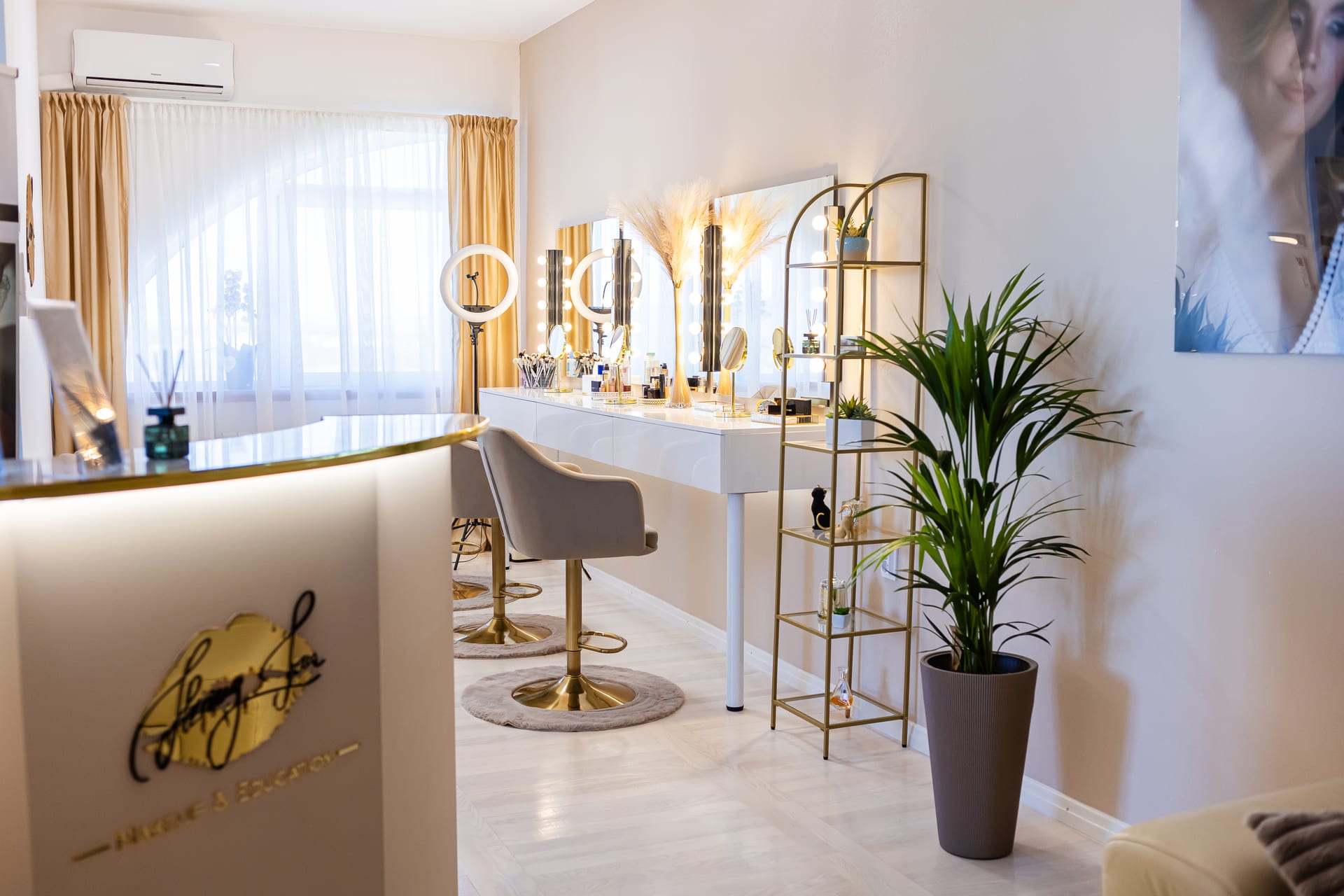 Novi studio – radni stol