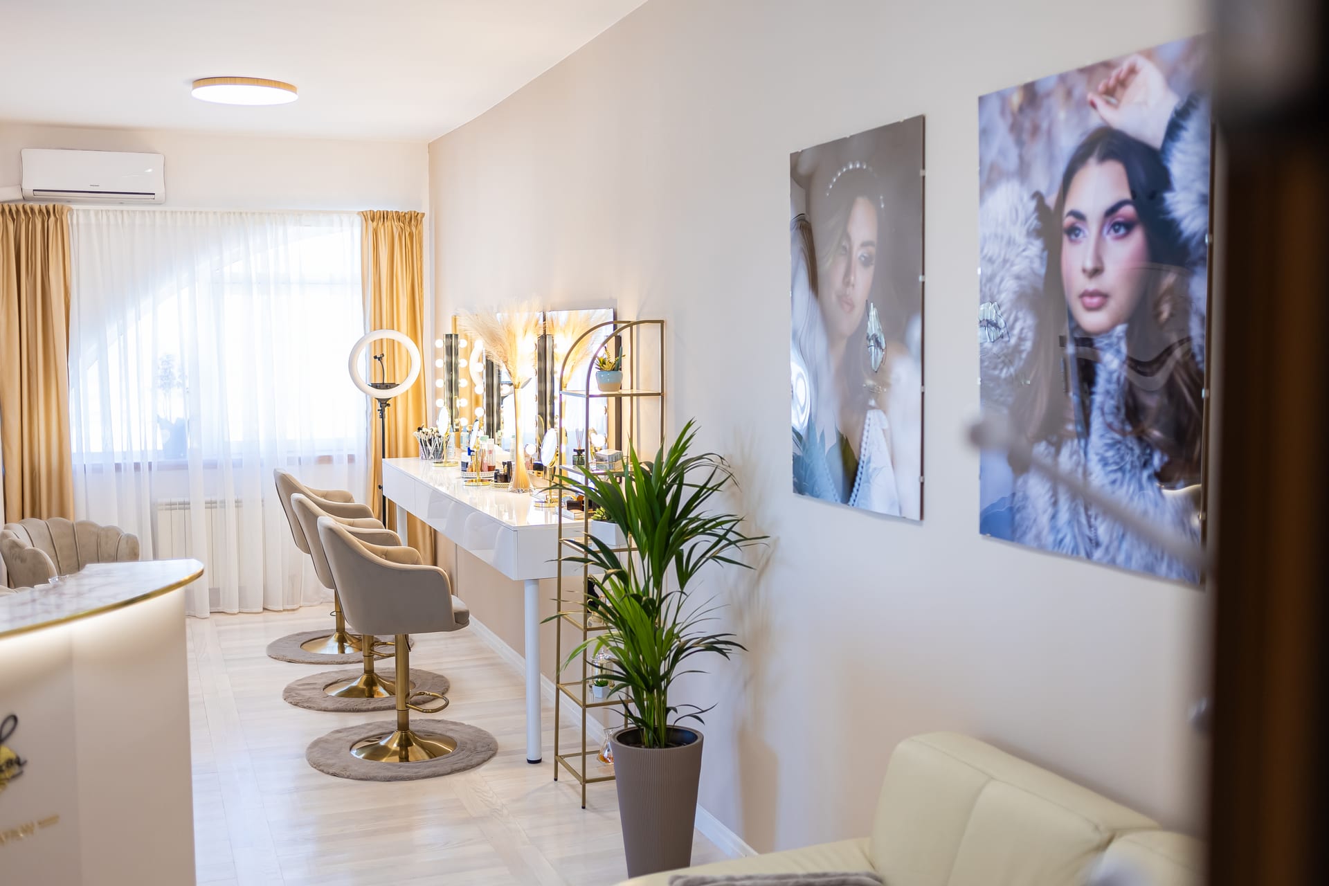 Novi studio – vanity stol i ring svjetlo