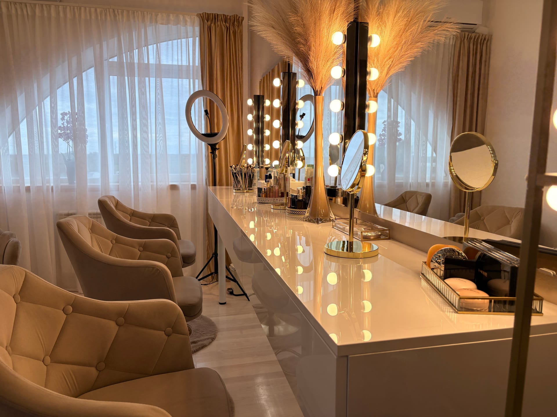 Novi studio – vanity ogledalo
